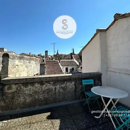 Numero Quarante Center Arles